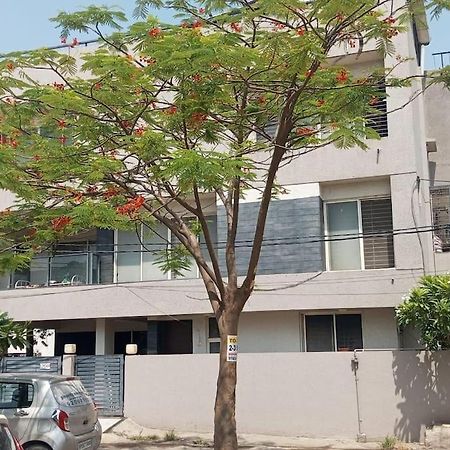 Gulmohar Villa Indore Exterior photo